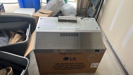 GE stainless steel vent hood.