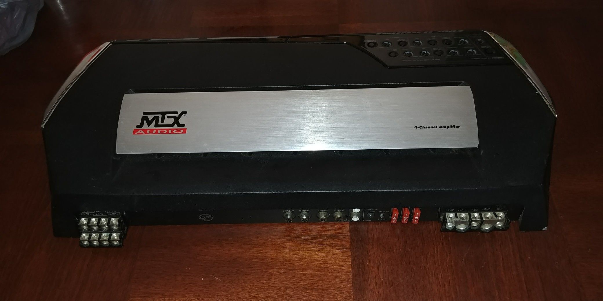 MTX Thunder 7804 4 Chanel amplifiers