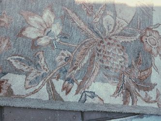 Beautiful And Clean Wool Rug (5x7)