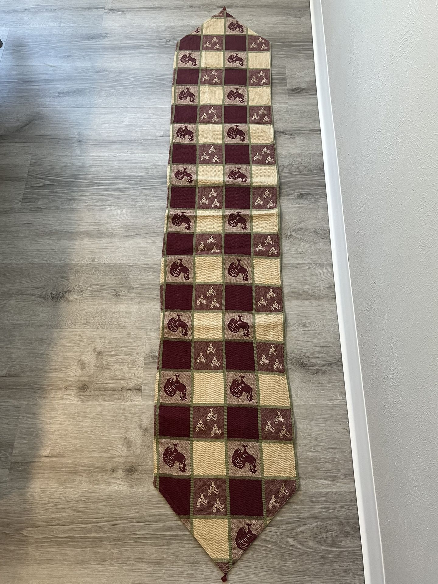 Rooster/ Chicken Table Runner