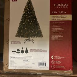 6.5 Ft. Pre-Lit Christmas Tree Seneca Pine.