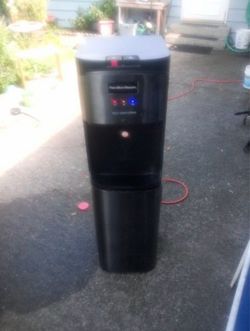 Hamilton Beach cold and hot water dispenser