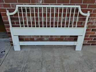 Thomasville Allegro Queen Size Faux Bamboo Headboard.