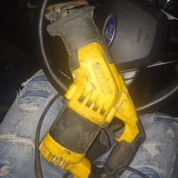 Sawzaw DeWalt 