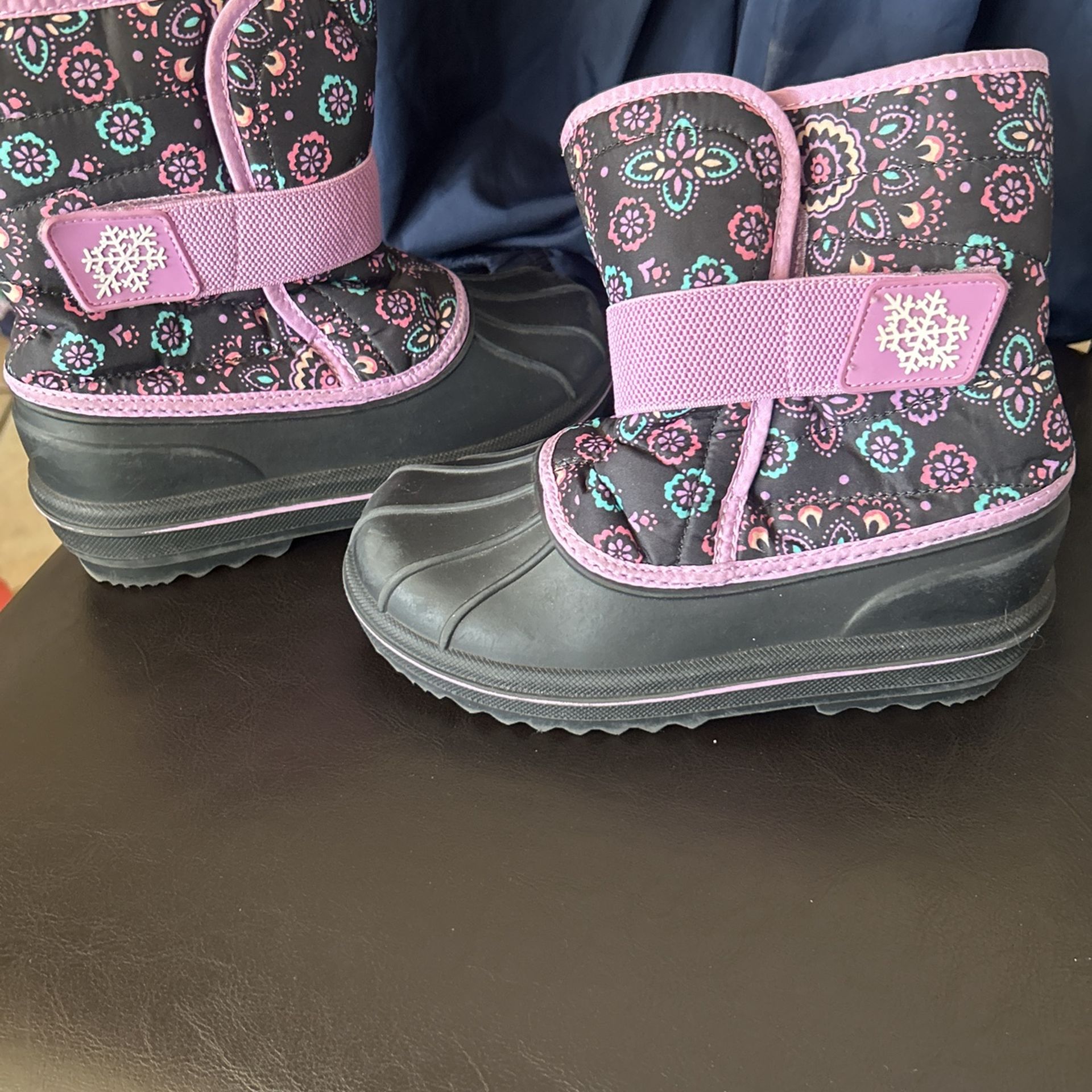 Girls Snow Boots Size 12 