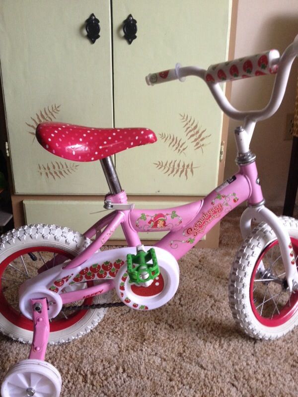 12 inch girls Strawberry Shortcake Bike