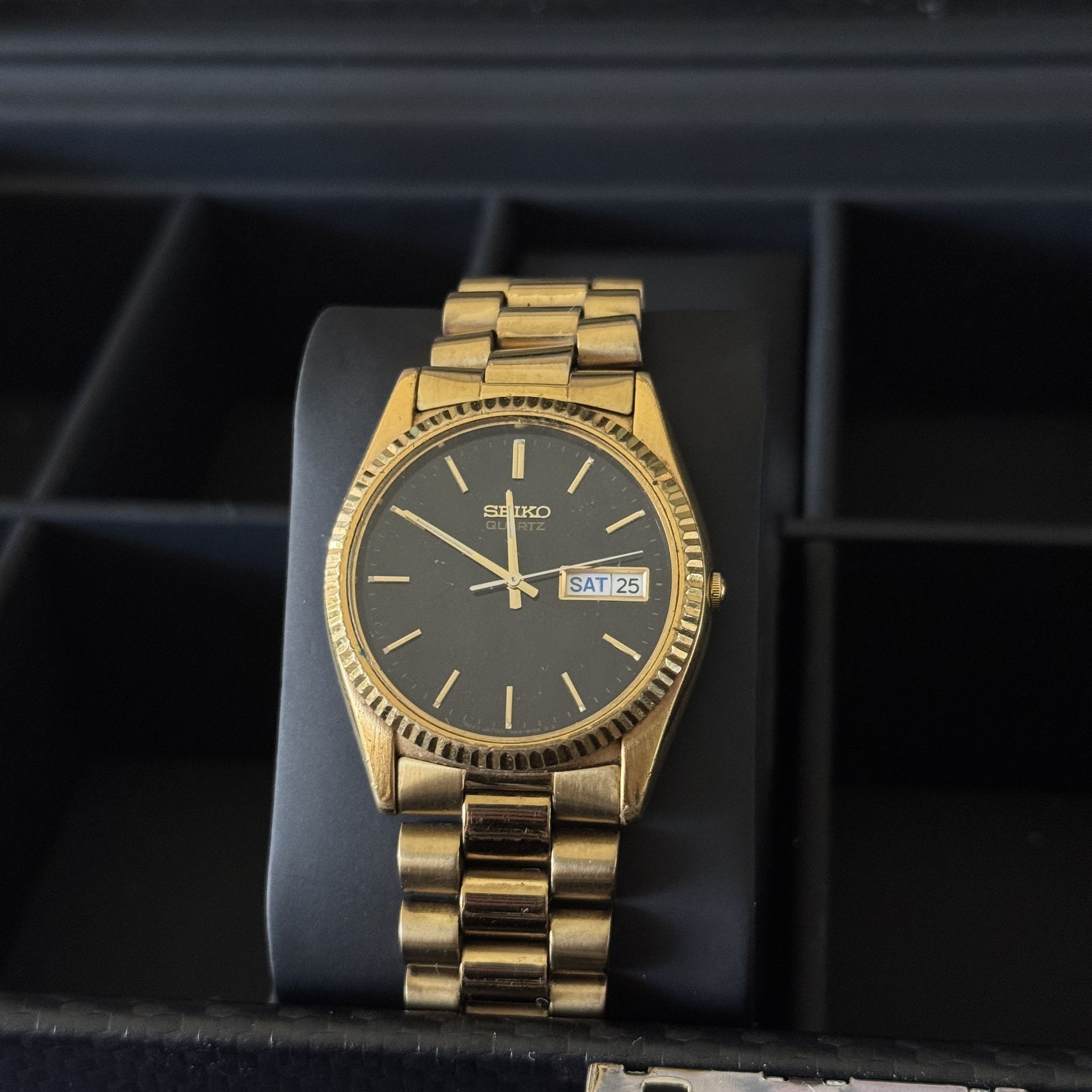 VTG Seiko Quartz SQ All Gold BLACK DIAL Day Date President Watch!