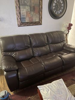Brown Leather Couch Thumbnail