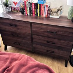 Mid Century Modern 6-Drawer Dresser 