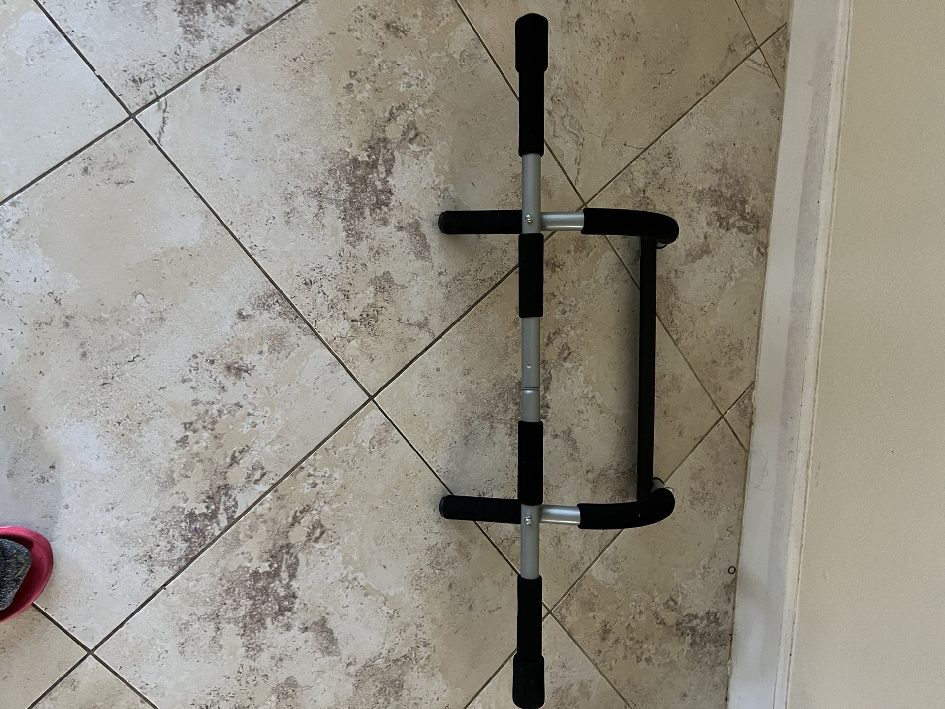 Pull Up Bar