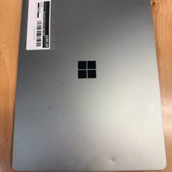 Microsoft Surface GO 2 8gb RAM 256GB