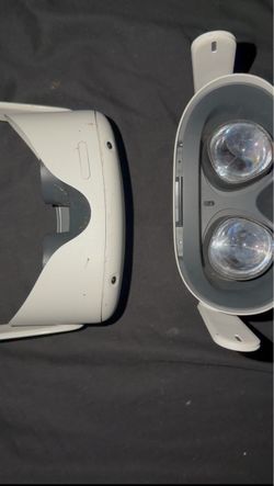Meta Quest 2 VR Headset