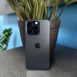 IPHONE 15 PRO UNLOCKED 