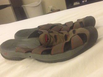 Keen Men's Taupe Sandals