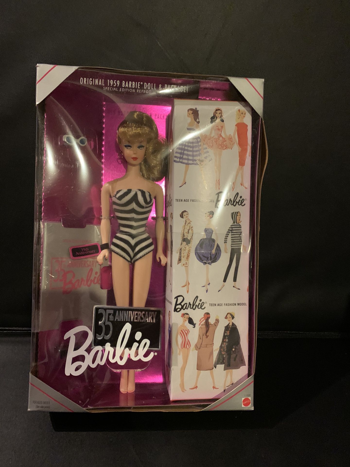 Mattel 35th Anniversary Barbie Blonde 1993 Vintage 11590