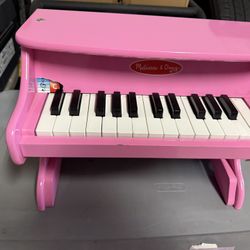 Melissa And Doug pink Piano