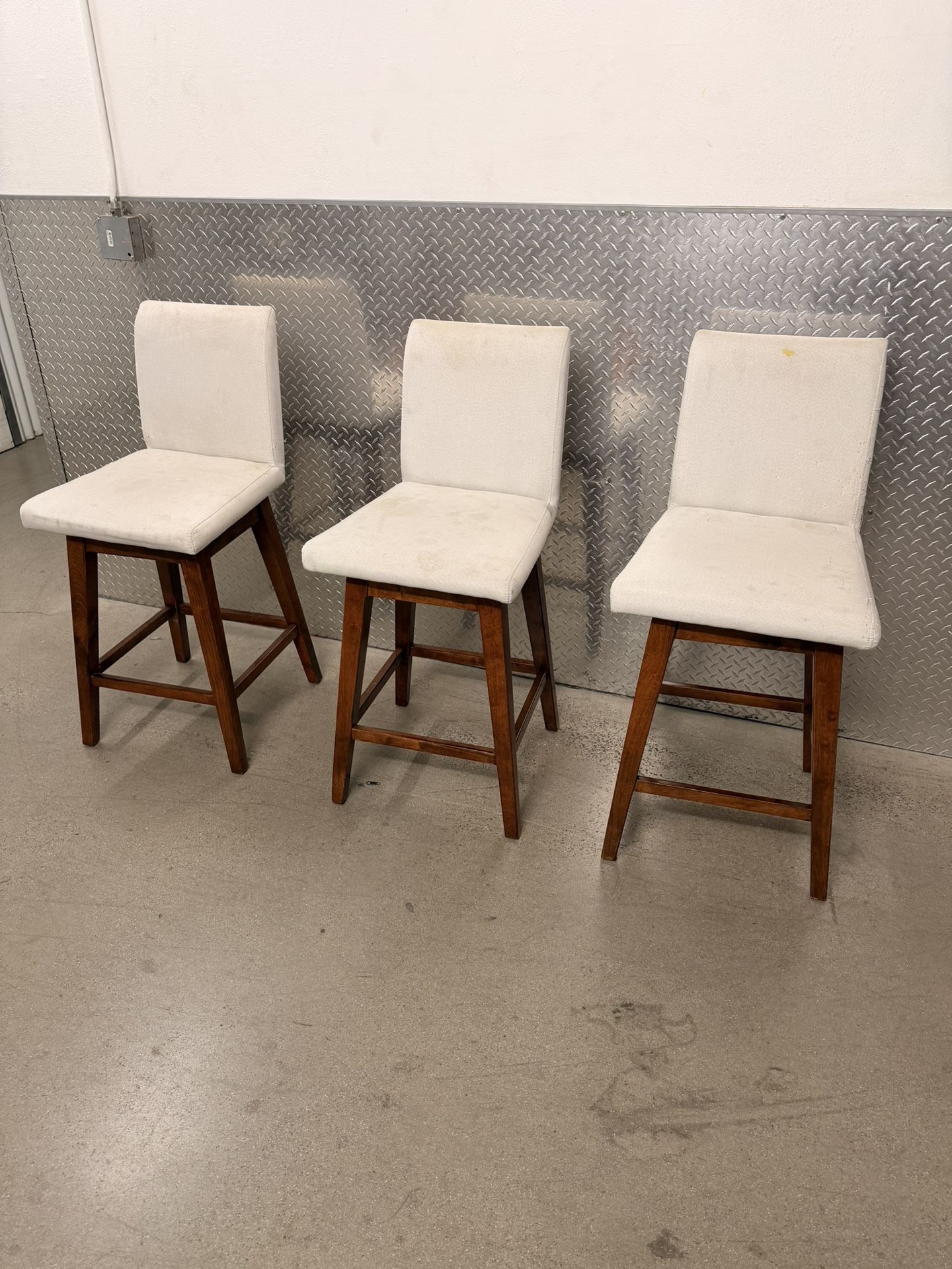 Swivel Counter Height Stool