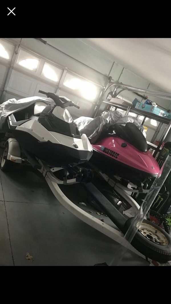 Jet skis