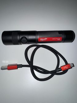 Milwaukee flashlight
