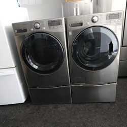 LG HE Smart Large Capacity Washer And Gas Dryer 