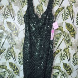 Brand New Women’s Size 4 Sequin Dress $40 