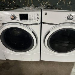 General Electric Washer And Dryer Set