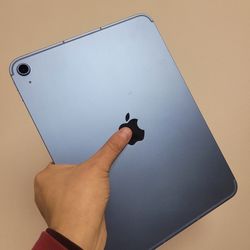 Ip@d 11 gen 128 gb (tablet) $55  down (p@gos)