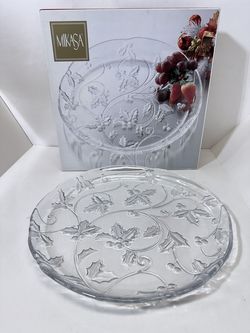 MIKASA Christmas Round Season's Holly Platter 15" NOS with BOX/Tags