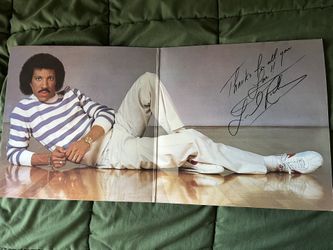 Lionel Richie, Diana Ross autographed Vinyl Records
