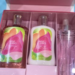 Sweet Pea Bath & Body Works 3 Piece Gift Set