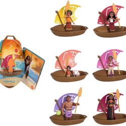 Mattel Disney Moana 2 Wayfinder Wonders Toy Set with Surprise Small Doll, Canoe & Accessory, Inspired by The Movie (Styles May Vary)
