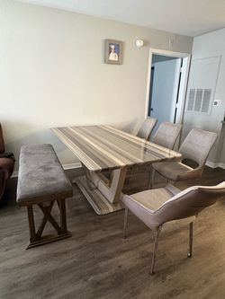 Dinning table