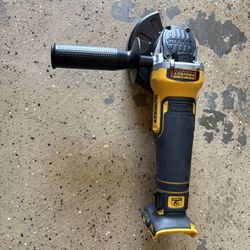 Dewalt 5" grinder ( tool only)