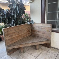 Corner Wood Bench 