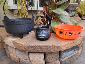 Halloween Cauldron and Bowl Decoration Set