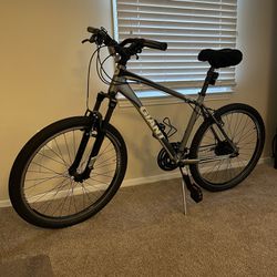 Giant Revel 2 Mountain Bike Hardtail/Hybrid