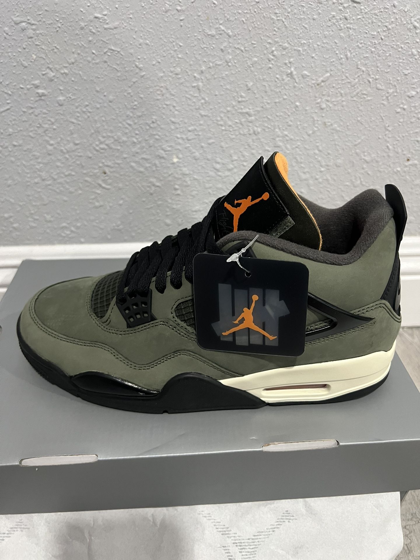 Jordan 4 Retro OG Undefeated Mens Size 9