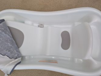 First Year Sure Comfort Baby Bathtub
