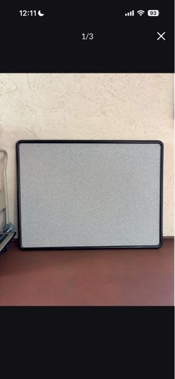 One 4x3 Quartet Contour Granite Bulletin Board