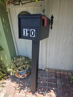 Locking Mailbox with keys.
