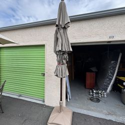 Umbrella With Base