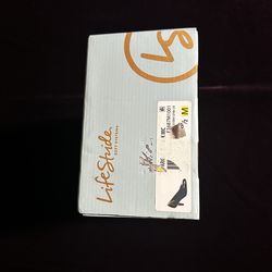 Women’s LifeStride Heel Pumps