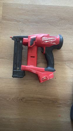 Milwaukee Stapler