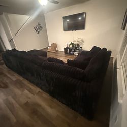 Black large sectional