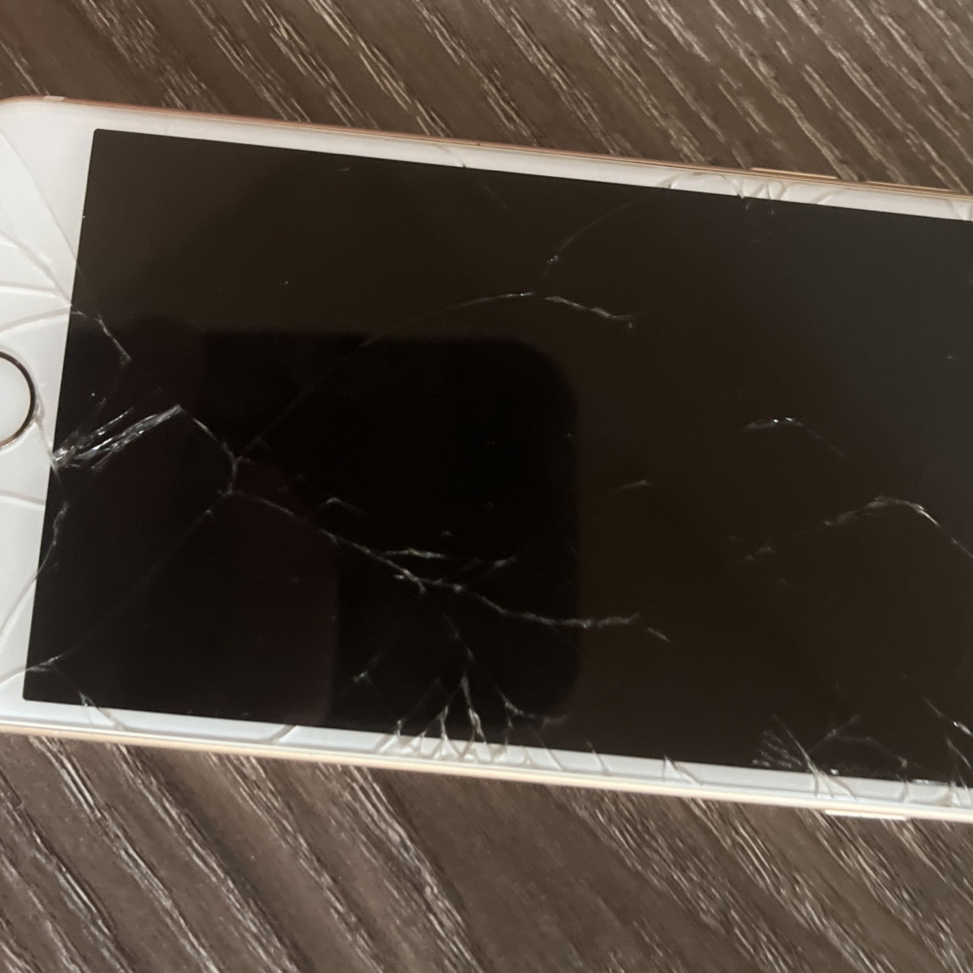 Apple/ Gold iPhone 8