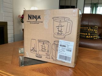 New Sealed Ninja Compact Kitchen System with Auto-iQ Blender & Food Processor – AMZ493BRN