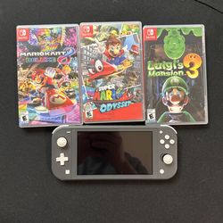 Nintendo Switch Lite & Games
