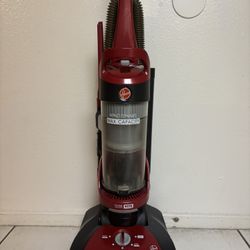 WindTunnel Max Capacity Upright Vacuum Cleaner