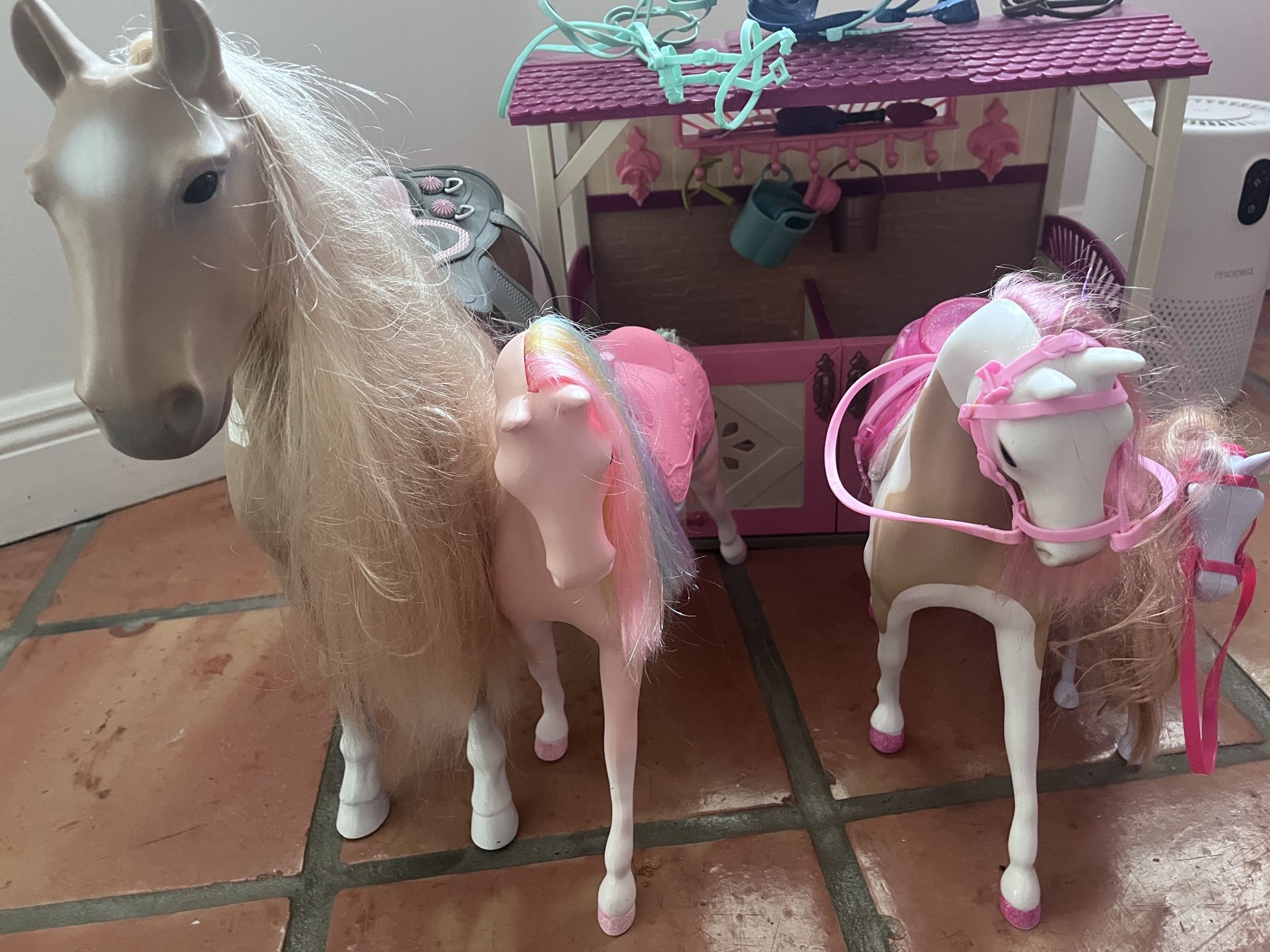 Our Generation Horse Stables With Horses