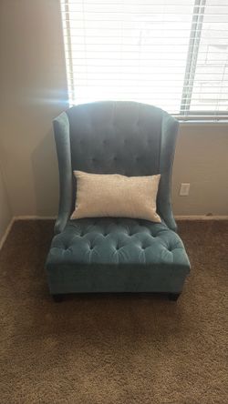 Chair (NEED GONE ASAP)